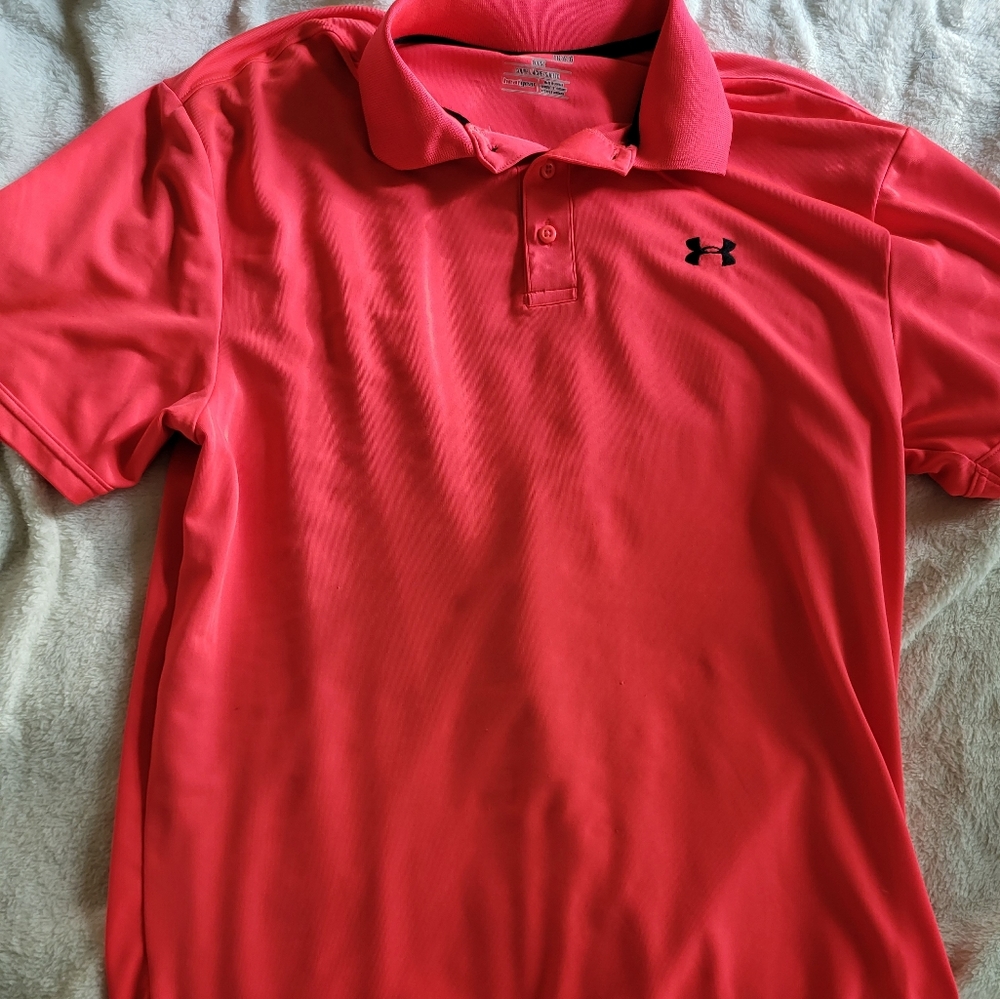 Under Armour Polo Tshirt. Size L.